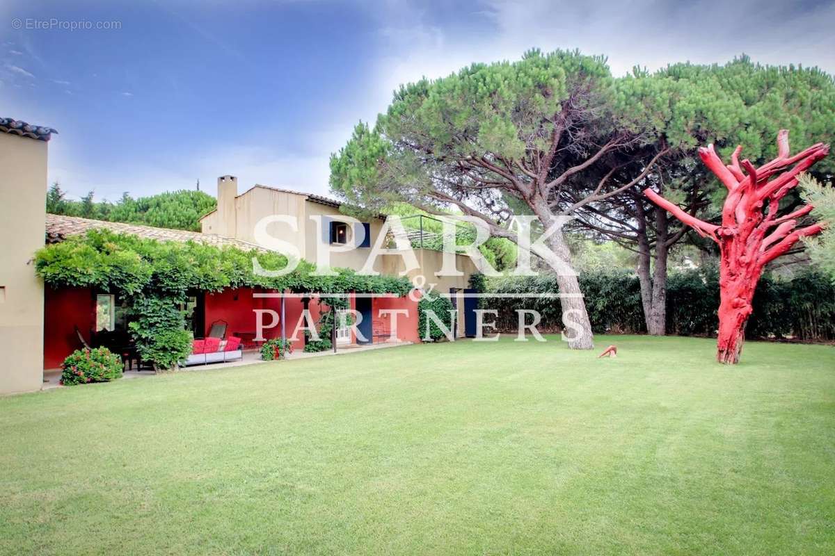 Maison à RAMATUELLE