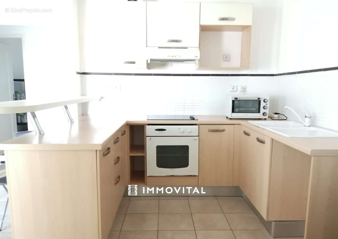 À vendre - appartement t4 lumineux    residence securiser dans le quartier de gourdeliane - photo 2