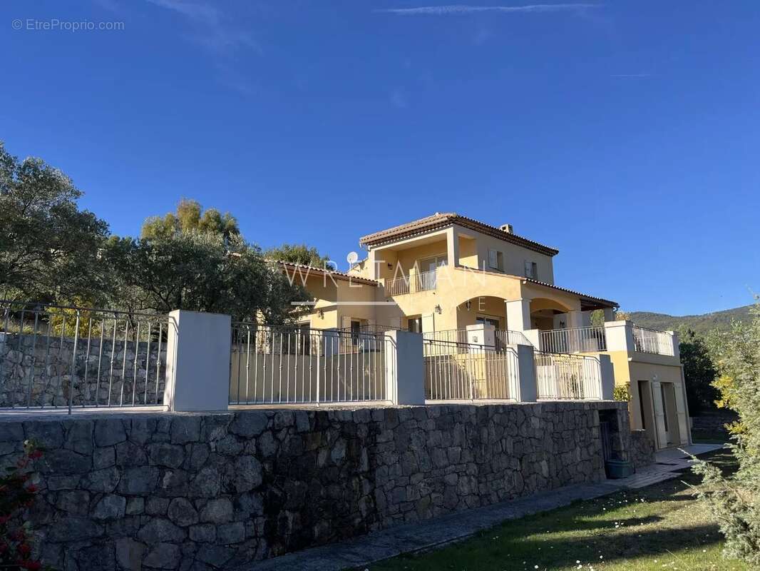 Maison à SEILLANS