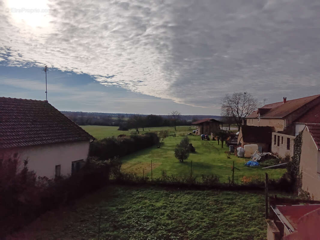Maison à OUROUER-LES-BOURDELINS