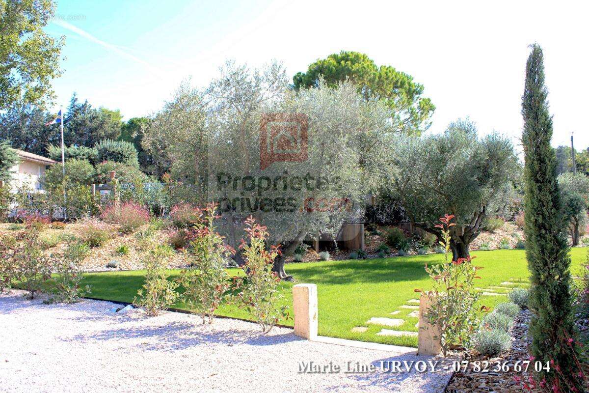 Maison à MAUSSANE-LES-ALPILLES