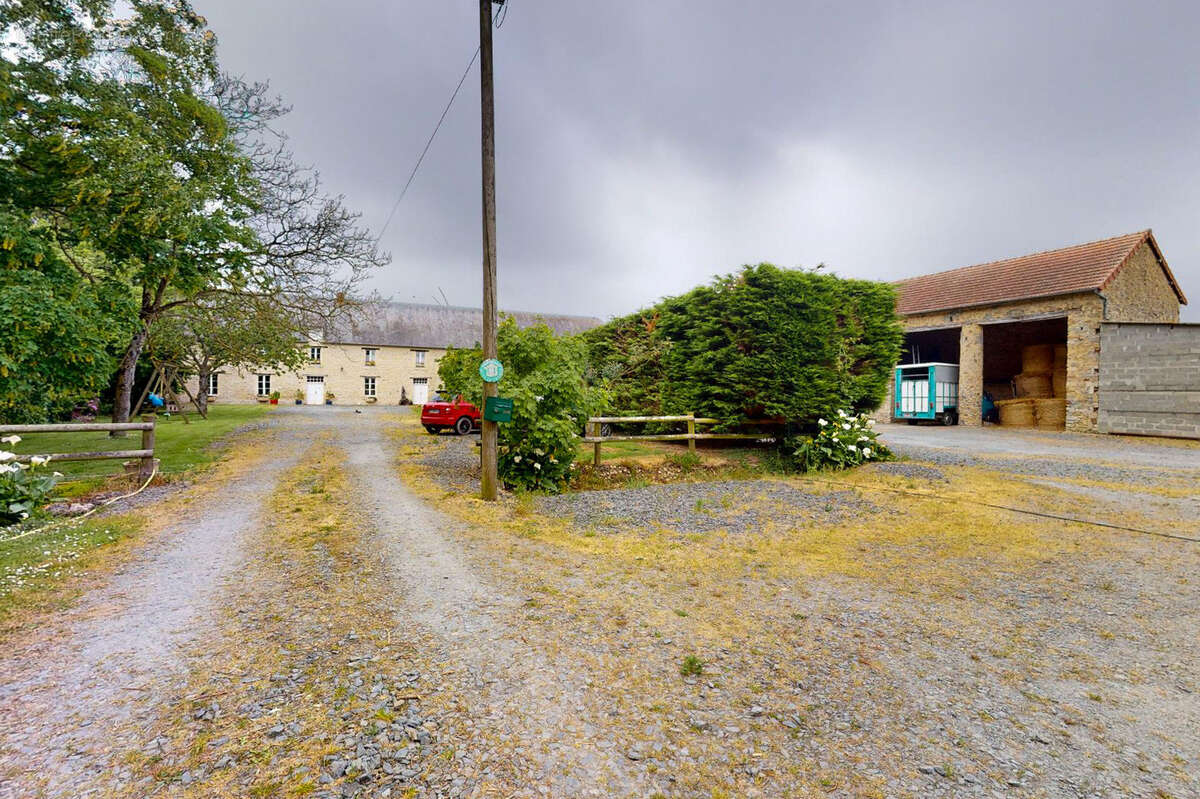 Maison à LA FOLIE