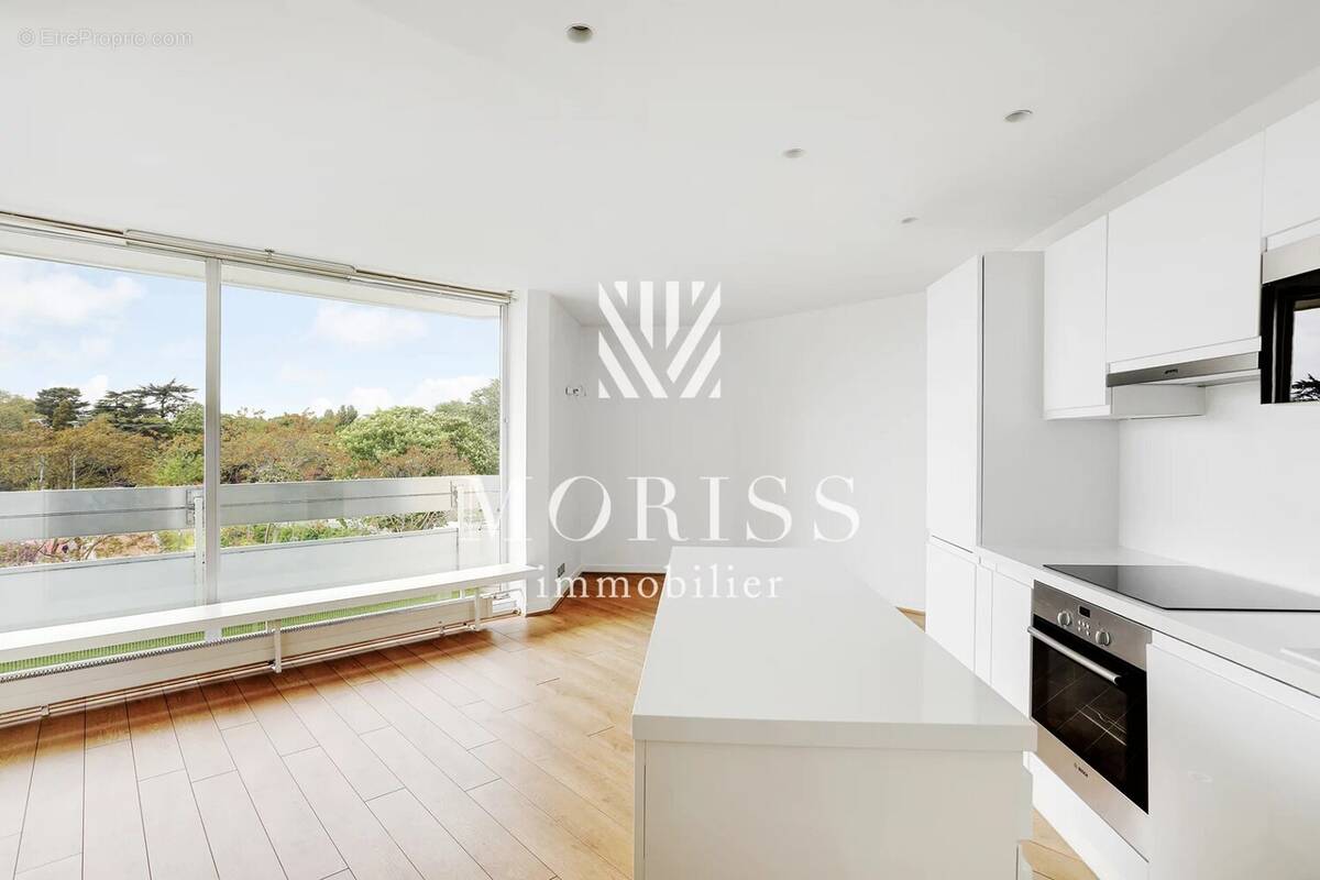 Appartement à NEUILLY-SUR-SEINE