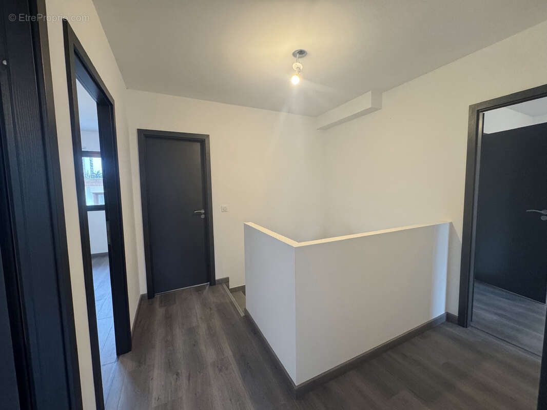 Maison à VETRAZ-MONTHOUX