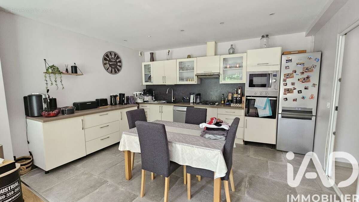 Maison 106 m² à Rebais  - photo 4