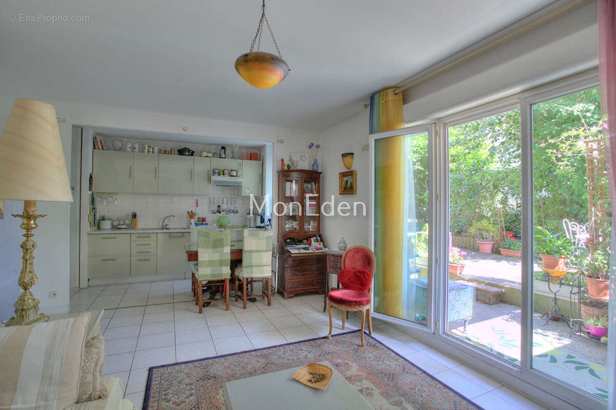 Appartement à ASNIERES-SUR-SEINE