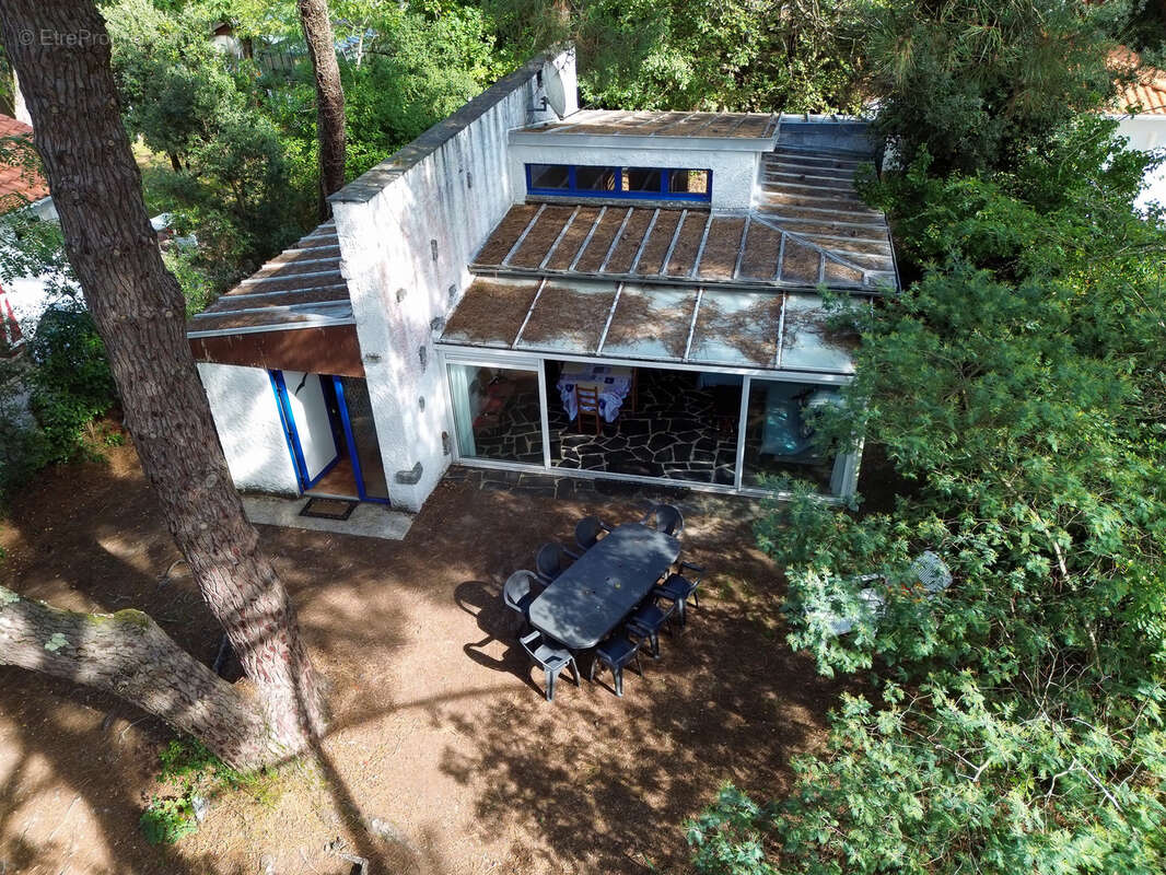 Maison à LES MATHES