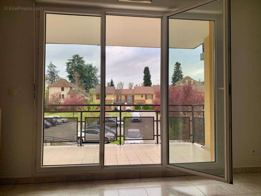 Appartement à LA TOUR-DU-PIN