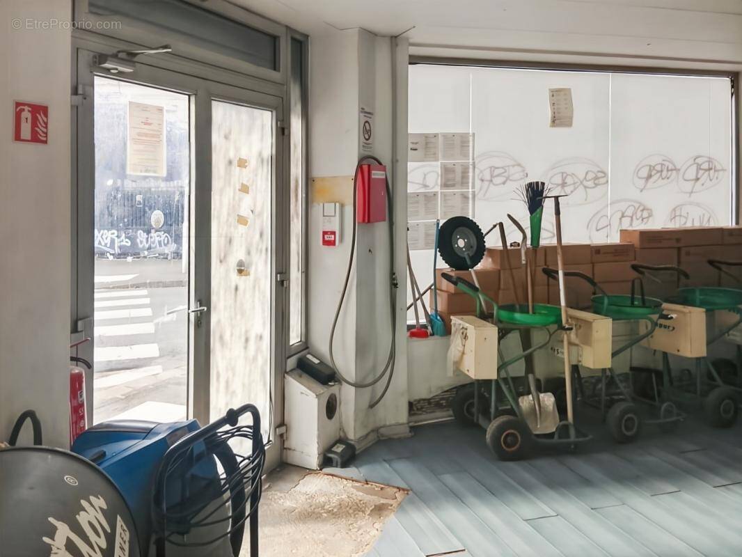 Commerce à MONTREUIL