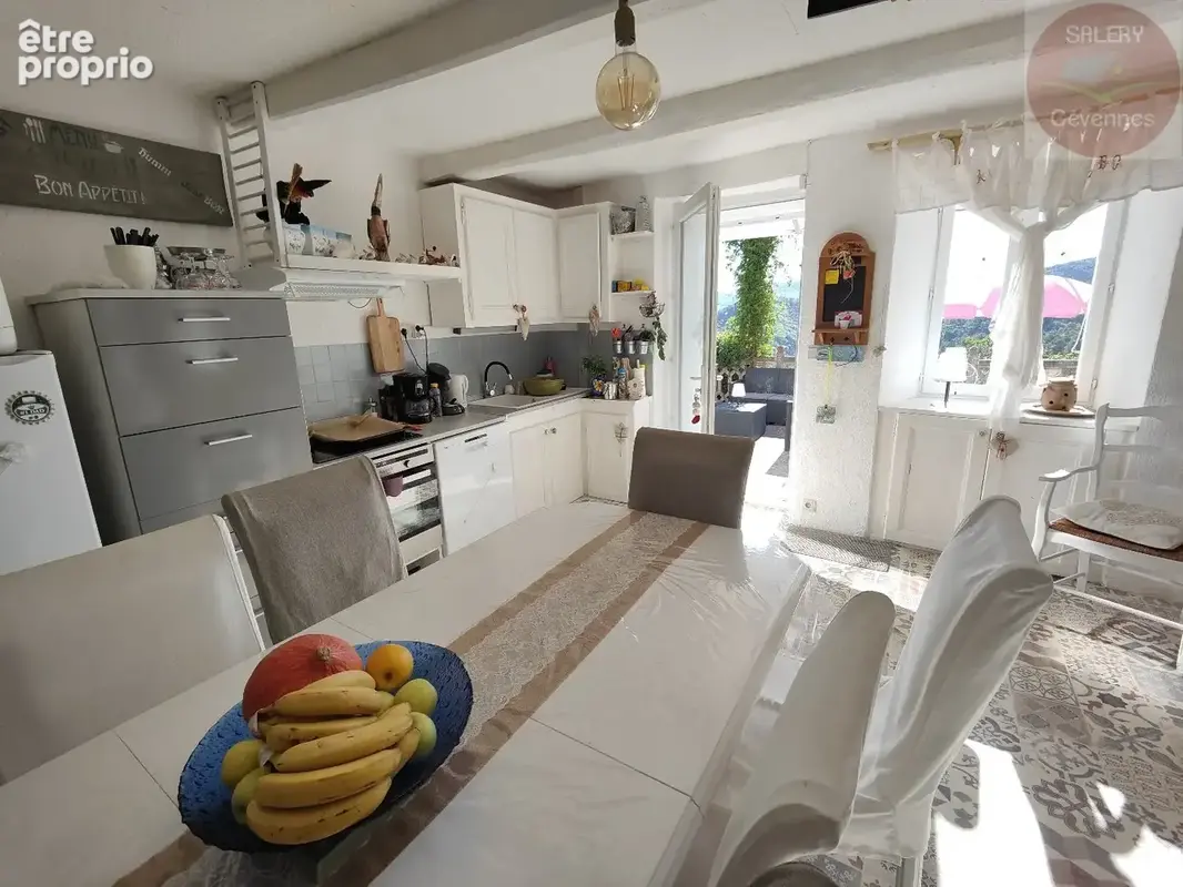 Charmante maison avec dépendances et vue dégagée - photo 4
