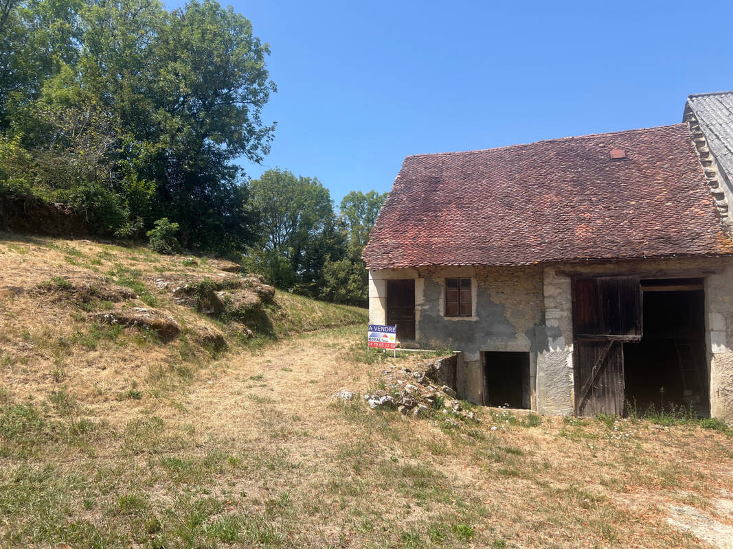 Maison 90 m² à Saint-Genix-Sur-Guiers  - photo 1