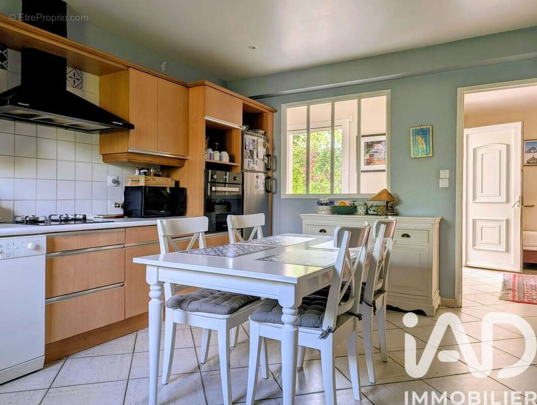 Maison 295 m² à Bissieres  - photo 5