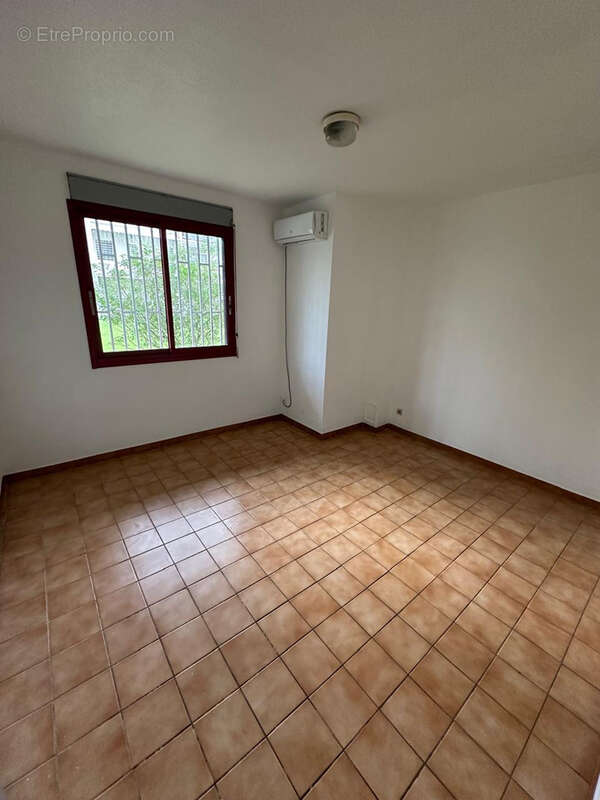 Appartement à KOUROU