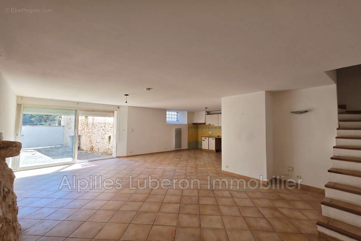 Maison à MOLLEGES