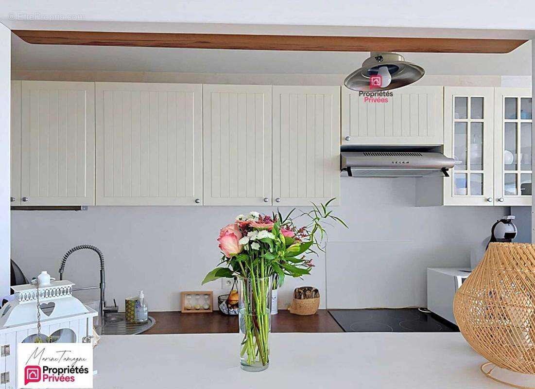 Appartement à LACROIX-SAINT-OUEN