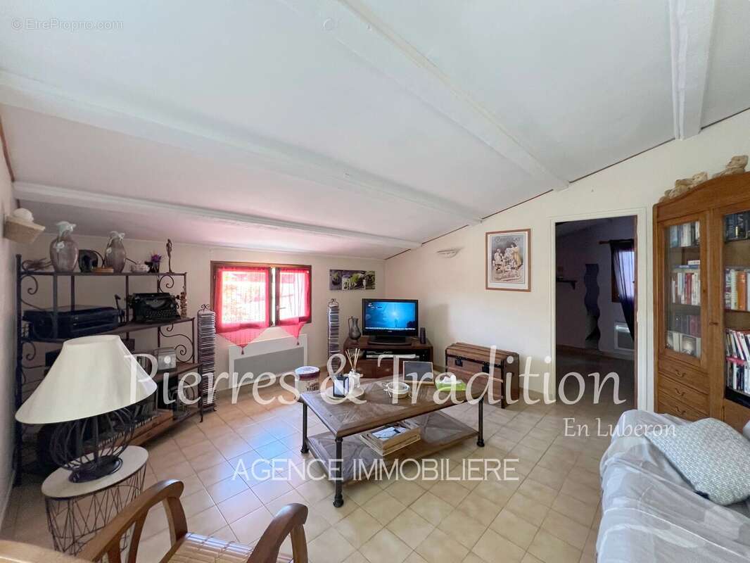 Appartement à APT