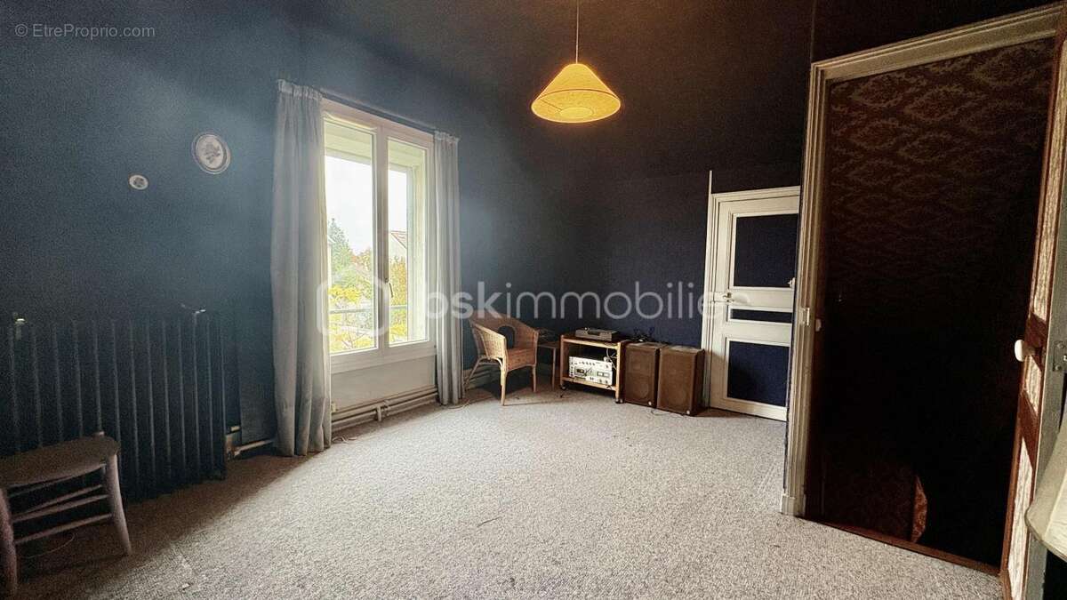 Maison à VILLENEUVE-LE-ROI