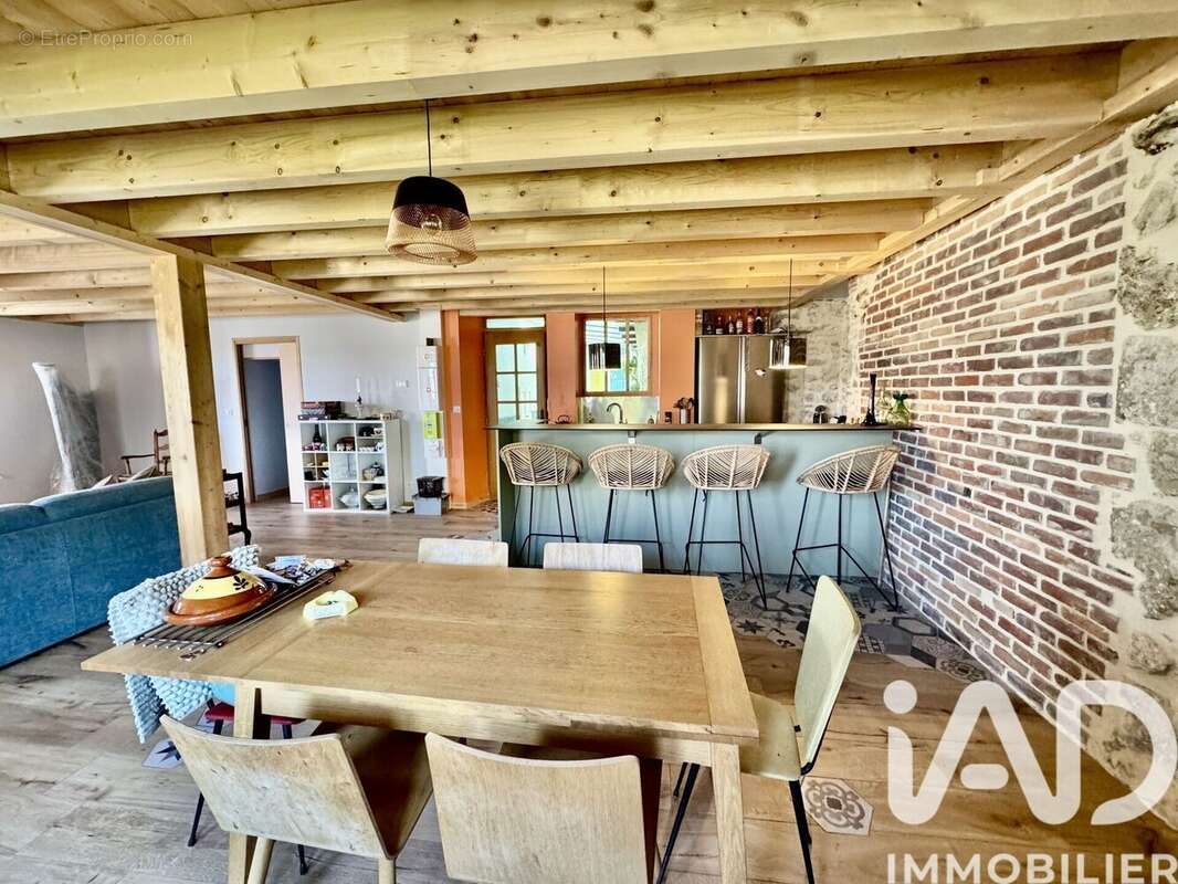 Maison 315 m² à Boursault  - photo 9
