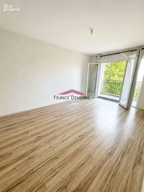 Appartement 3 pièces 56 m² à vendre à Franconville (95130) - photo 2