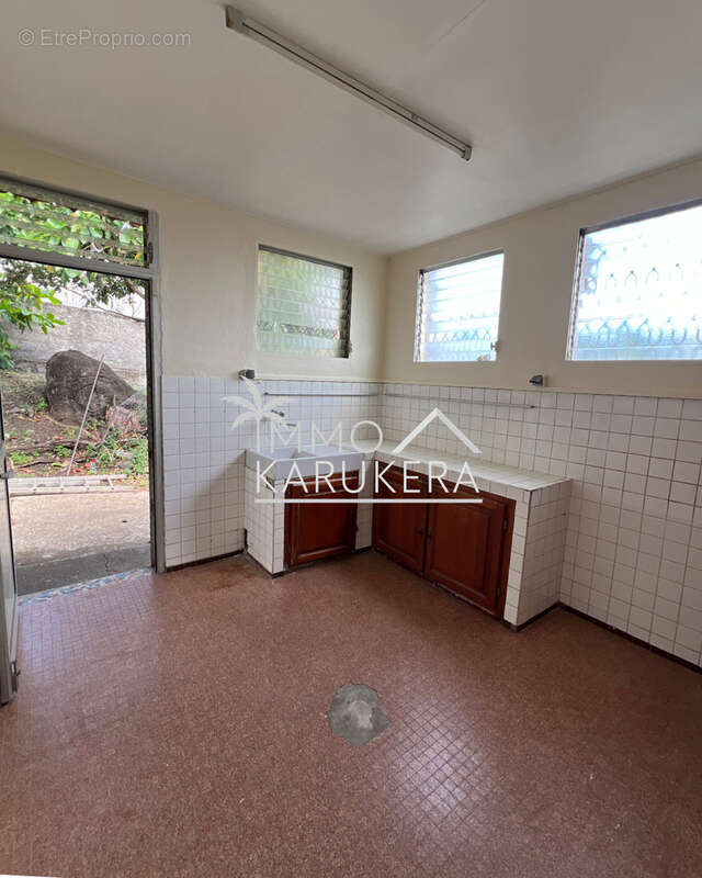 Maison à BASSE-TERRE