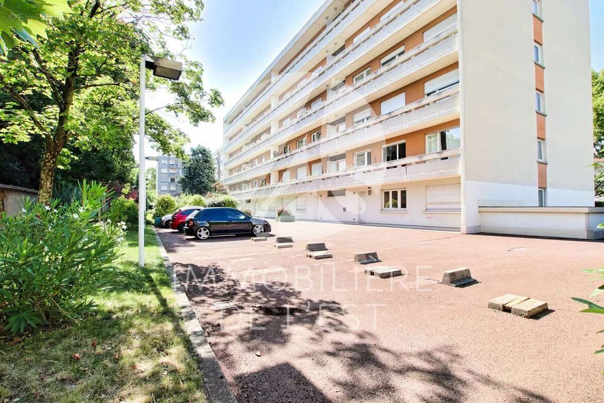 Appartement à LYON-8E