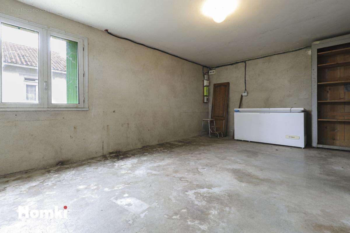 Maison/Villa T5 de 113 m2 + terrain de 2174 m2 à Saubens 31600 - photo 7