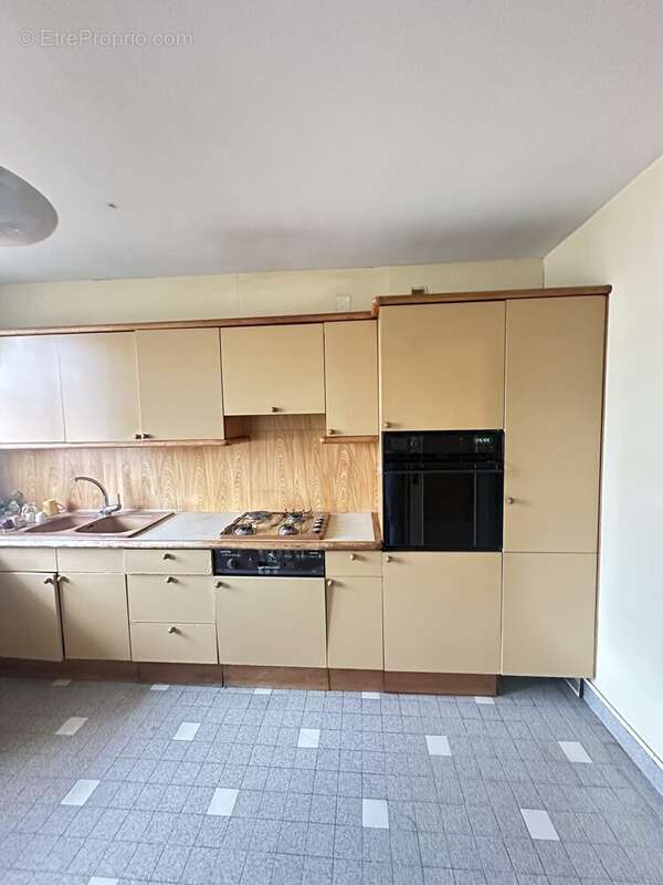 Appartement à SAINT-ETIENNE