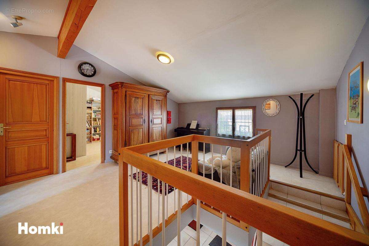 Maison/Villa T7 de 172 m2 à La Magdelaine-sur-Tarn 31340 - photo 11