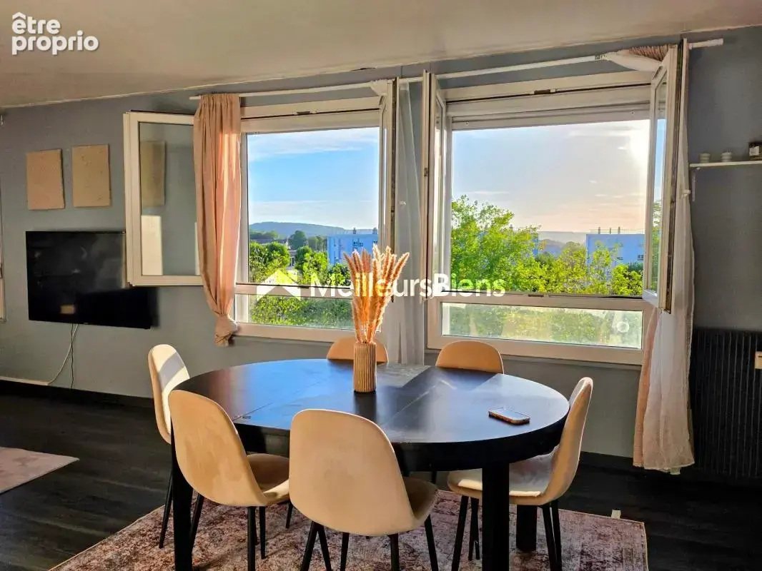 Appartement à ECROUVES