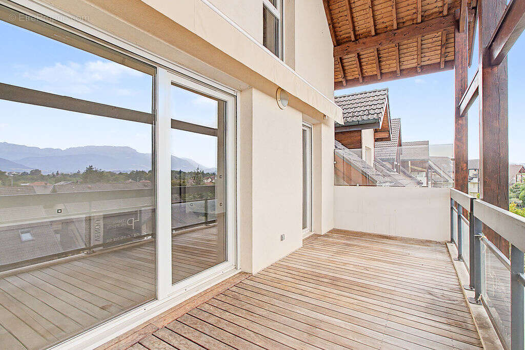 POISY - Duplex lumineux avec terrasse - photo 5