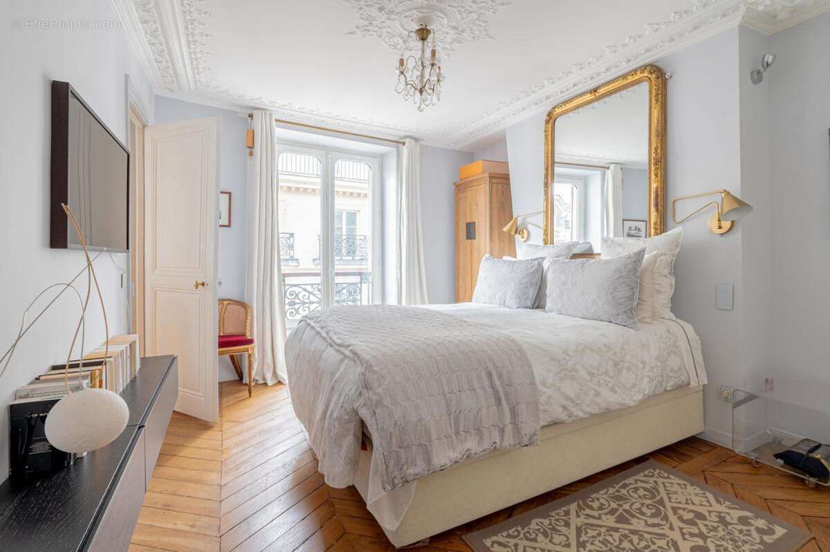 Appartement à PARIS-4E