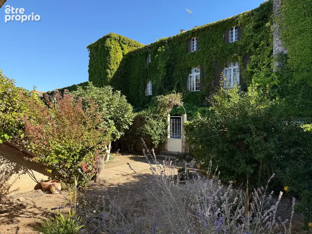 Maison des années 30 une belle adresse face au château - photo 3