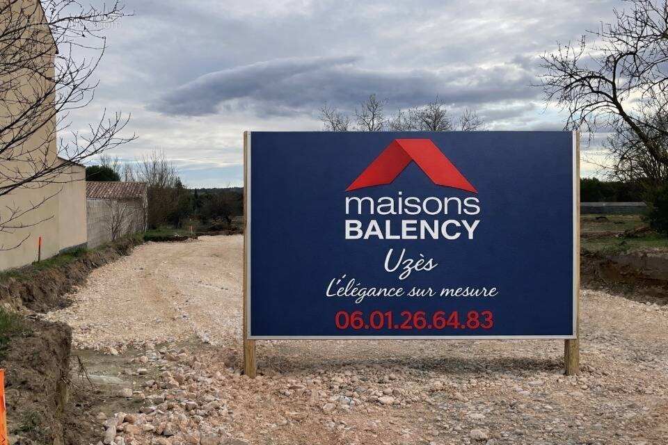 Terrain à SAINT-QUENTIN-LA-POTERIE