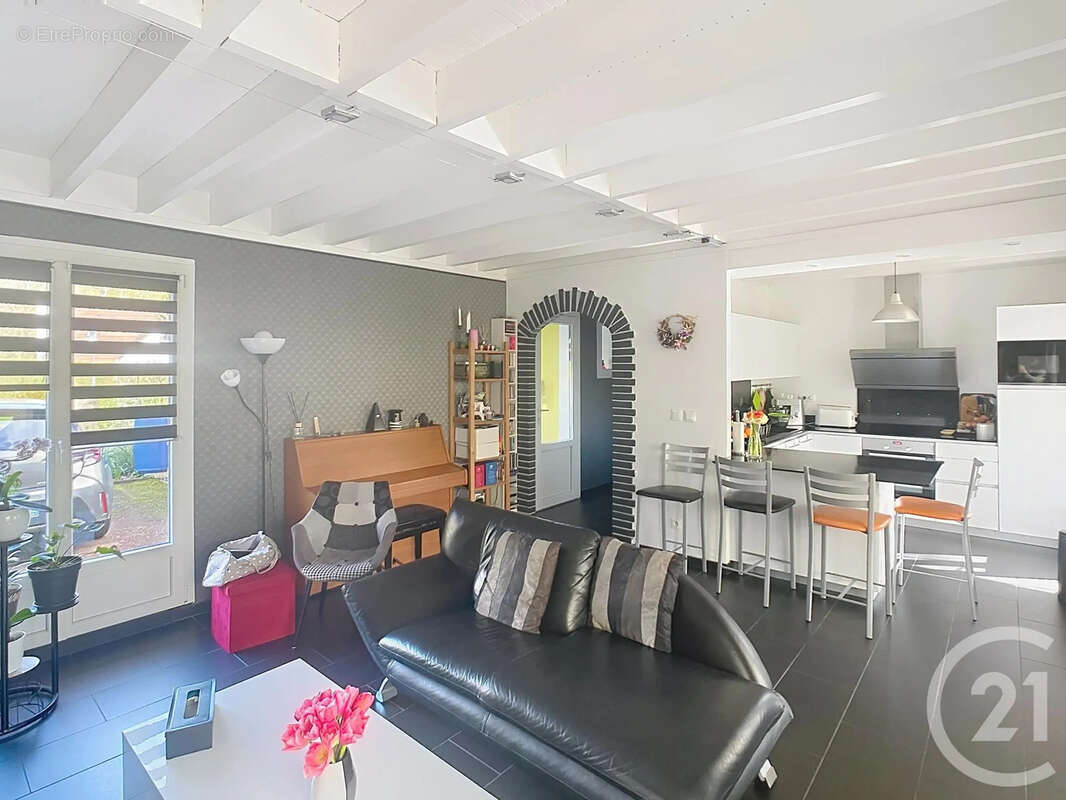 Maison à MONTAGNY-EN-VEXIN