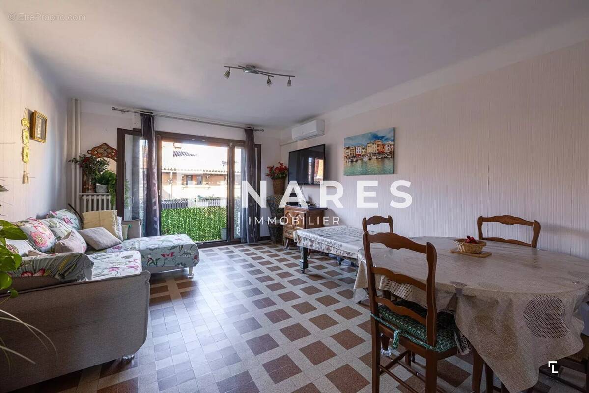 Appartement à MARSEILLE-3E