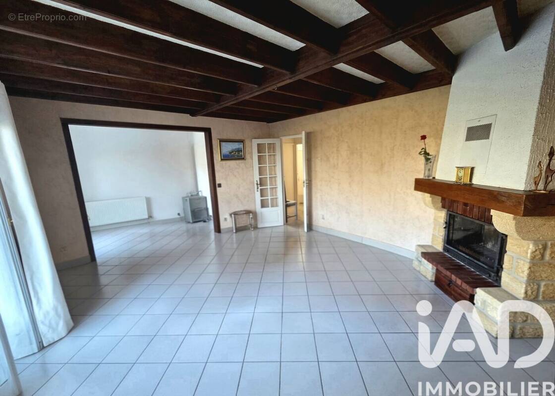 Photo 1 - Maison à MARLY-LA-VILLE