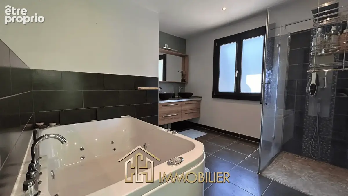Une maison avec vue, et une terrasse pour en profiter… - photo 7