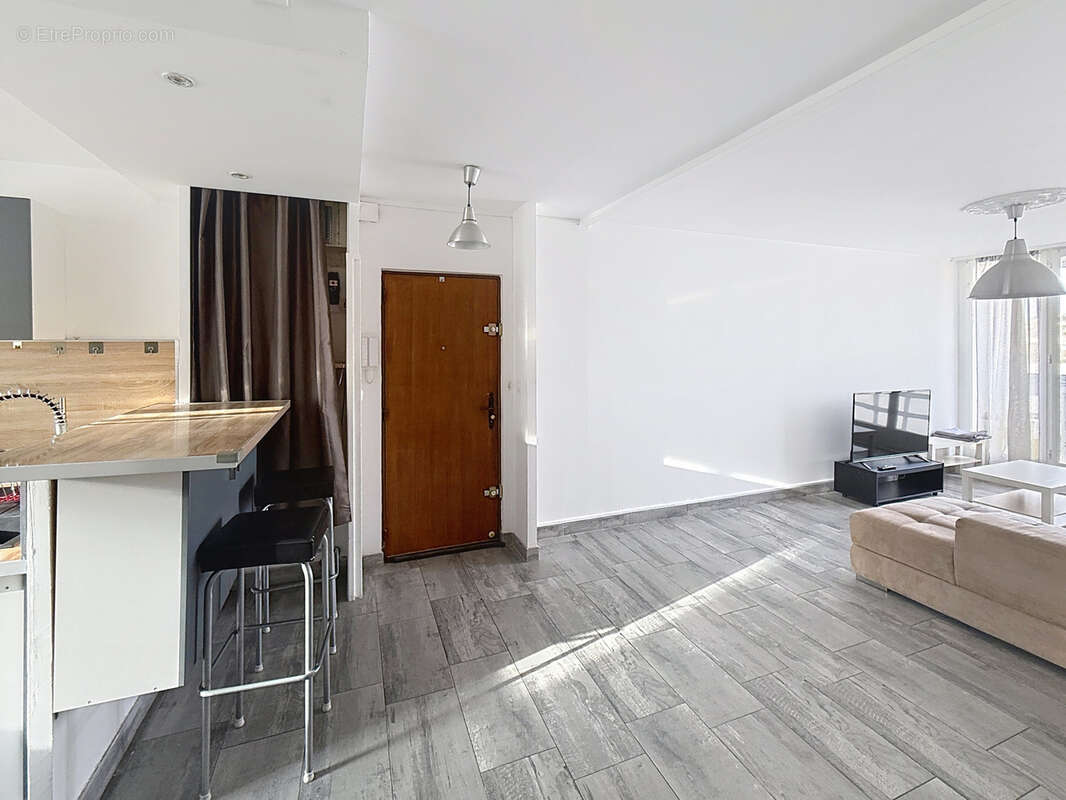 Appartement à SAINT-ETIENNE