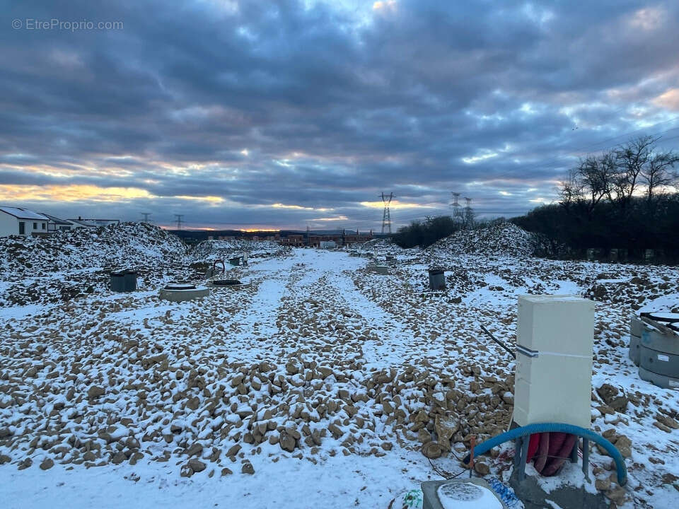 Terrain à METZERESCHE