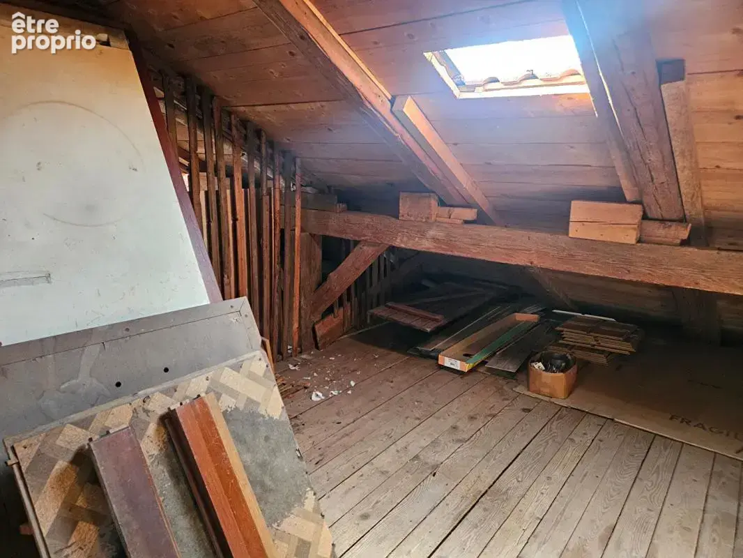 Maison mitoyenne 250 m² , jardin , 2 garages + carport, , 7 chambres, centre-ville Corcieux - photo 15