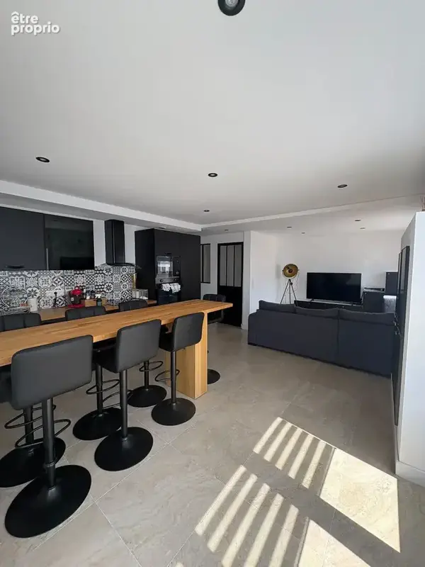Maison rénovée à lorient - 2 chambres - garage  - jardin - quartier recherché - photo 2