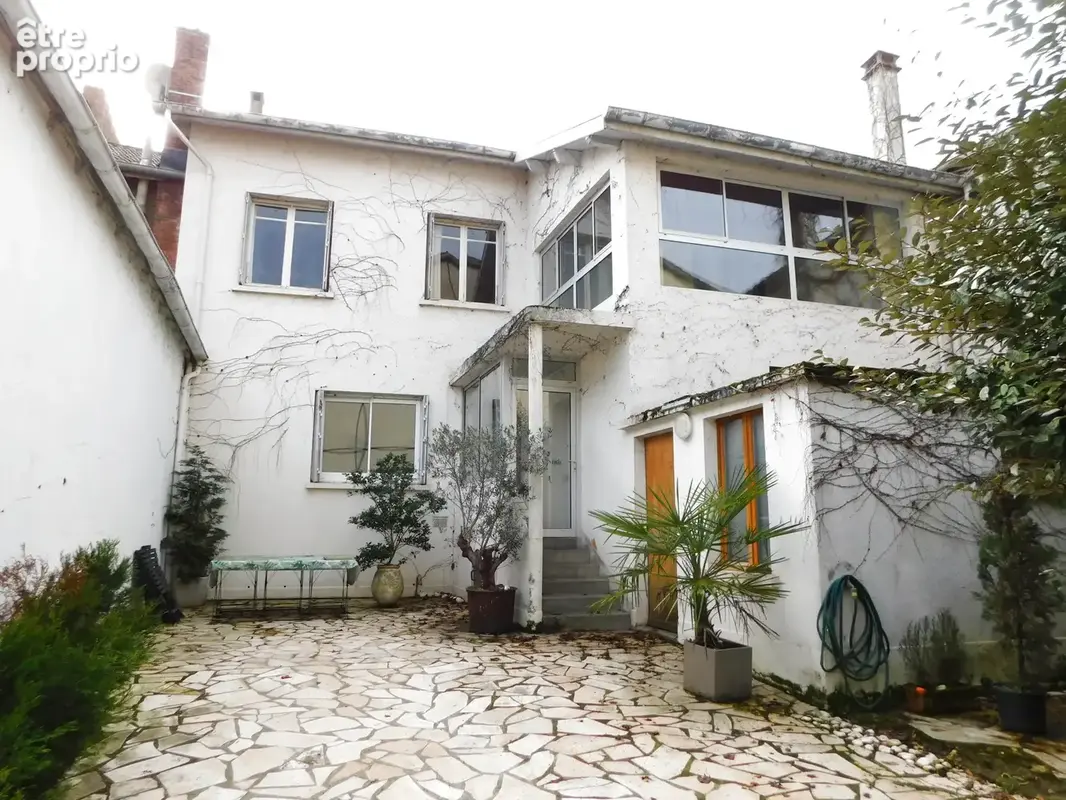 Simorre, maison de village de 220m2 avec jardinet/cour de 90 m2 - photo 6