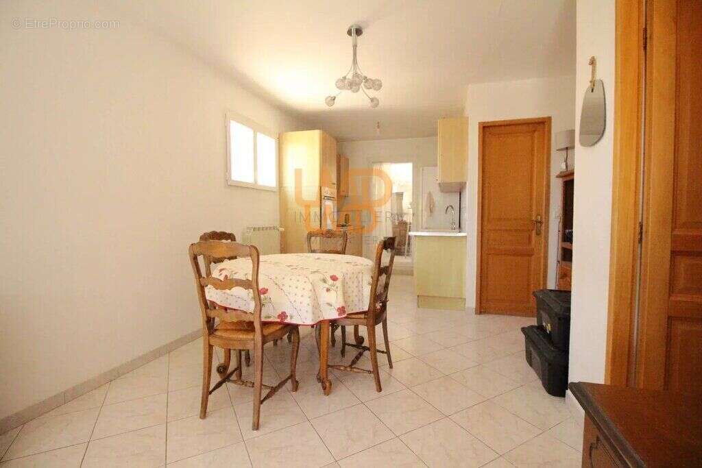 Maison à ENSUES-LA-REDONNE