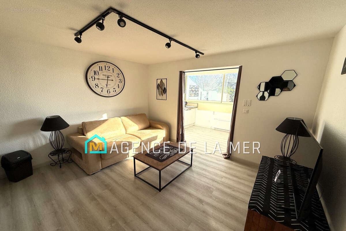 Appartement à MANDELIEU-LA-NAPOULE