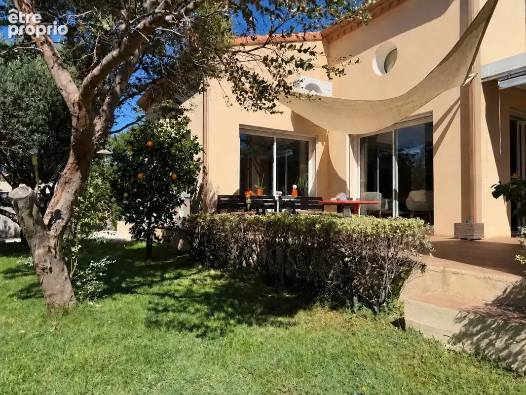 Villa d'architecte de plain-pied avec jardin méditerranéen - photo 11