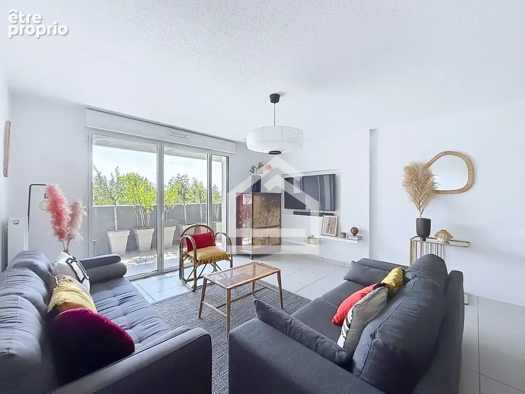 Appartement contemporain 4 pièces avec balcon au sein d'une résidence récente - photo 3