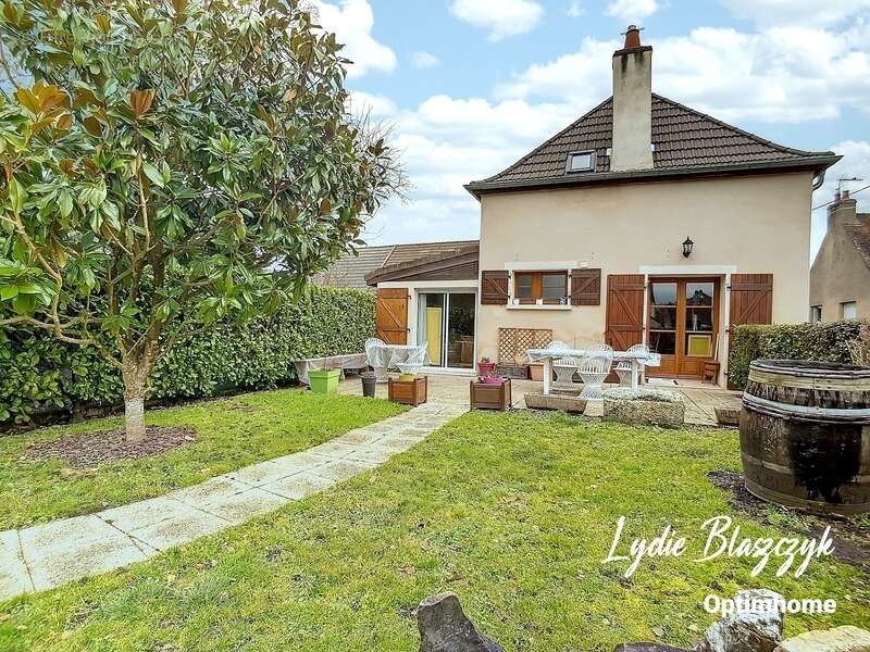 Maison à SAINT-LEGER-SUR-DHEUNE