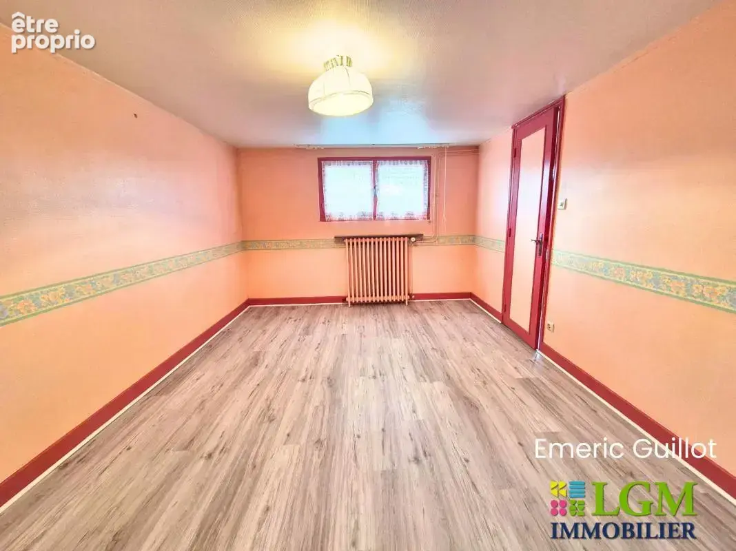 Maison 146 m² – 4 chambres – Terrain clos 1 097 m² – Grand Garage - Salle indépendante - Pompe à chaleur - Sans vis-à-vis – Sain - photo 12