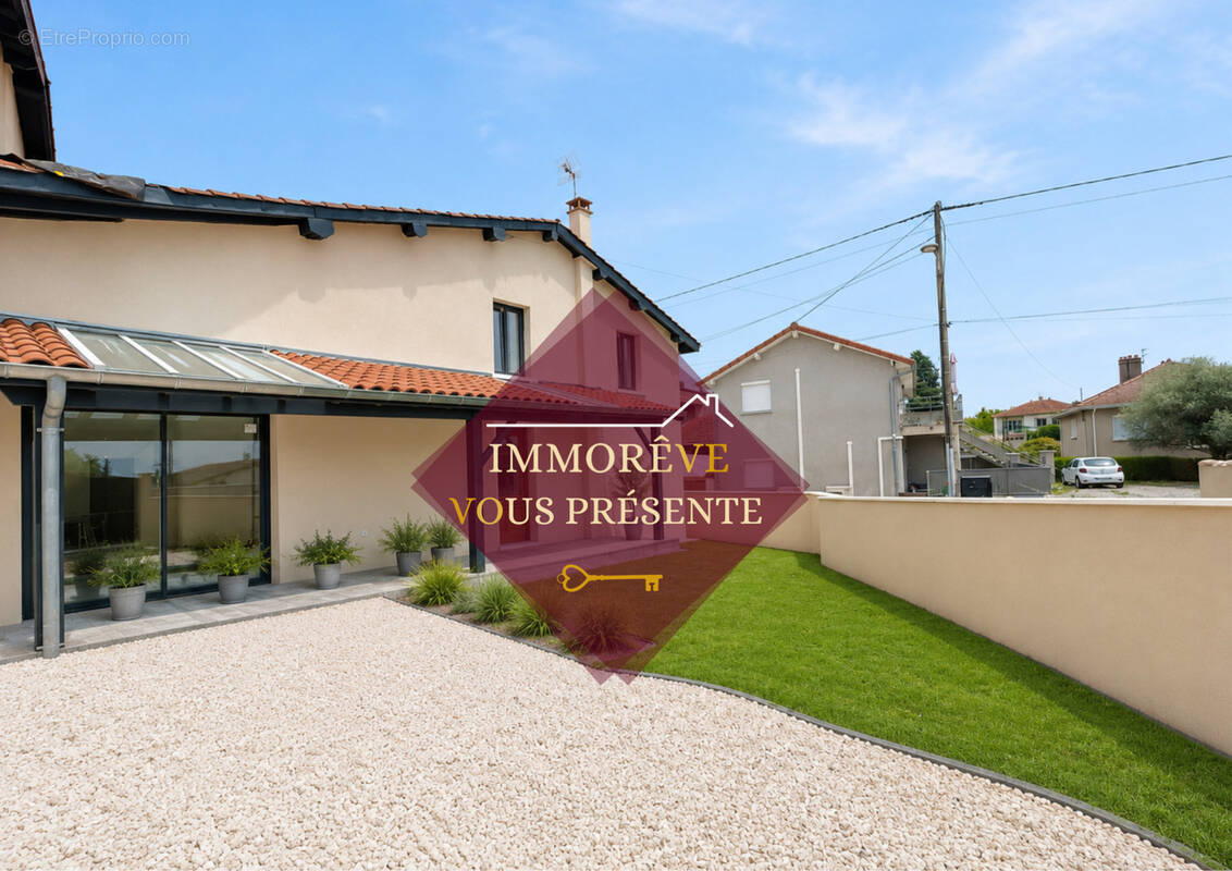 Maison à CHEYSSIEU