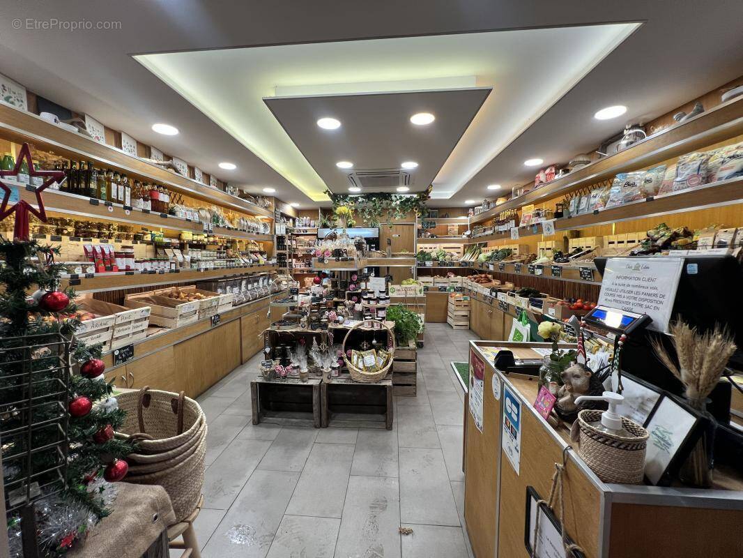 Commerce à CHEVREUSE